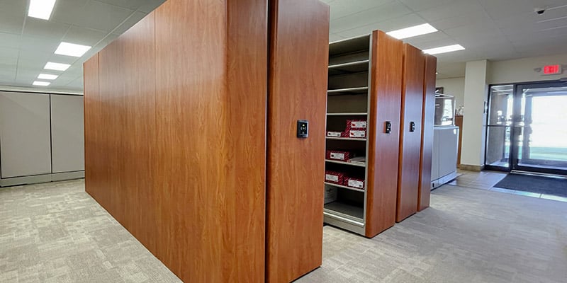 Electric-Shelves-on-Corporate-Office