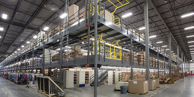 Mezzanine-in-High-Bay-Warehouse
