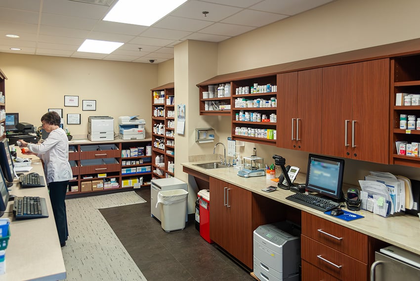Modular-Casework-in-Hospital-Pharmacy