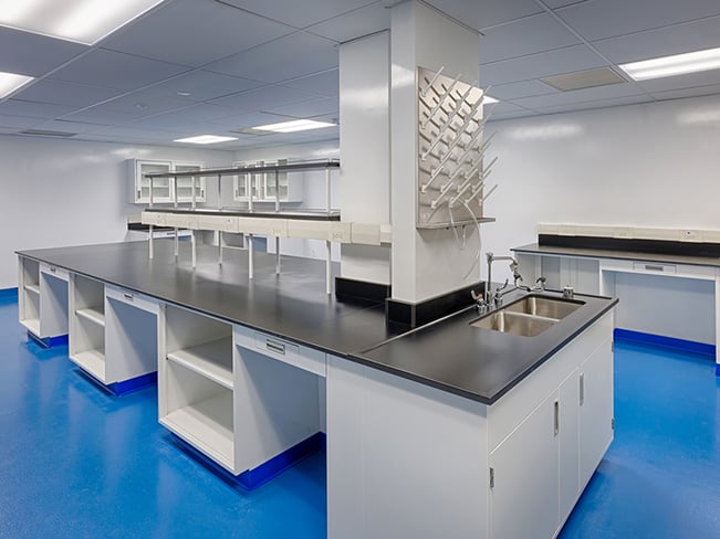 Modular-Casework-in-Pharma-Lab
