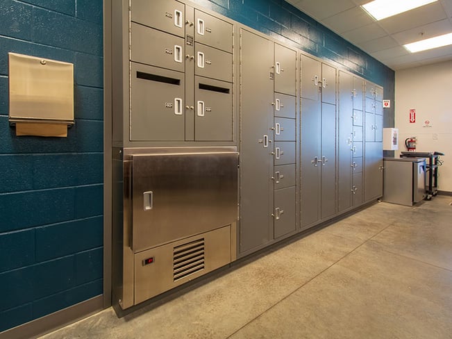Pass-thru-Evidence-Lockers