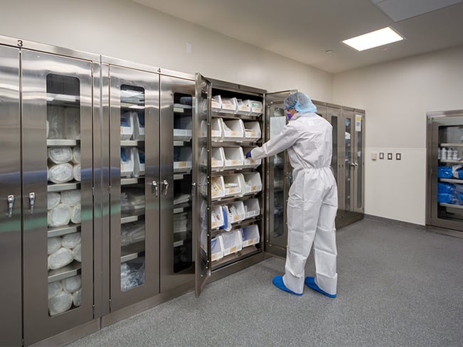 Sterile-Storage-Cabinet-with-Glass-Doors