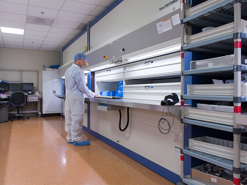 Vertical-Carousels-Sterile-Storage-1