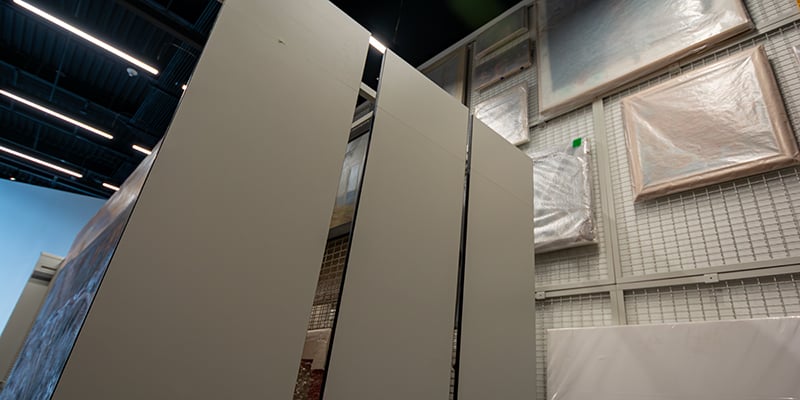 Wall-Hanging-Art-Rack-Museum-Visible-Storage